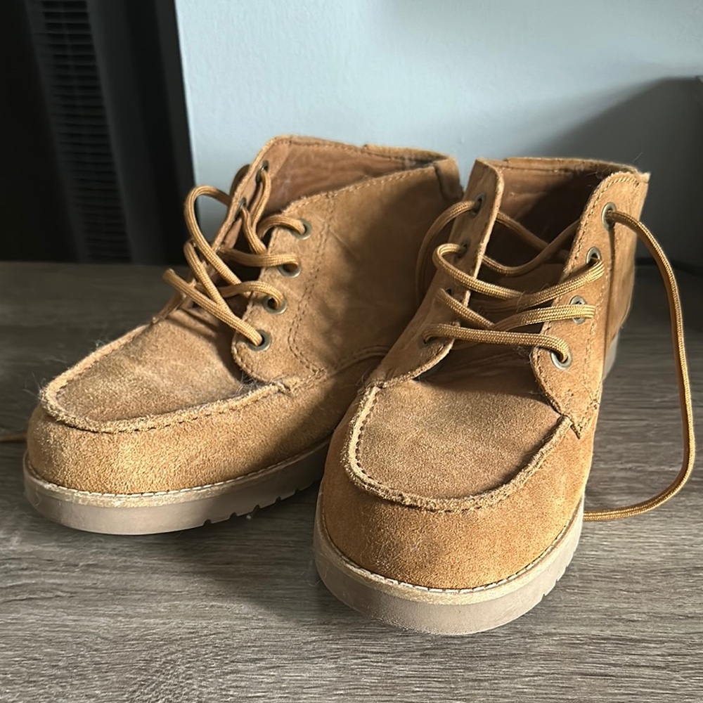 Tan Suede Men’s UGG Ankle Boots